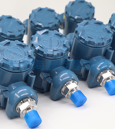 大连海峰压力变送器工作原理、主要性能及正确使用方法